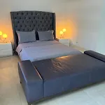 Renzzi Wynwood Apartments